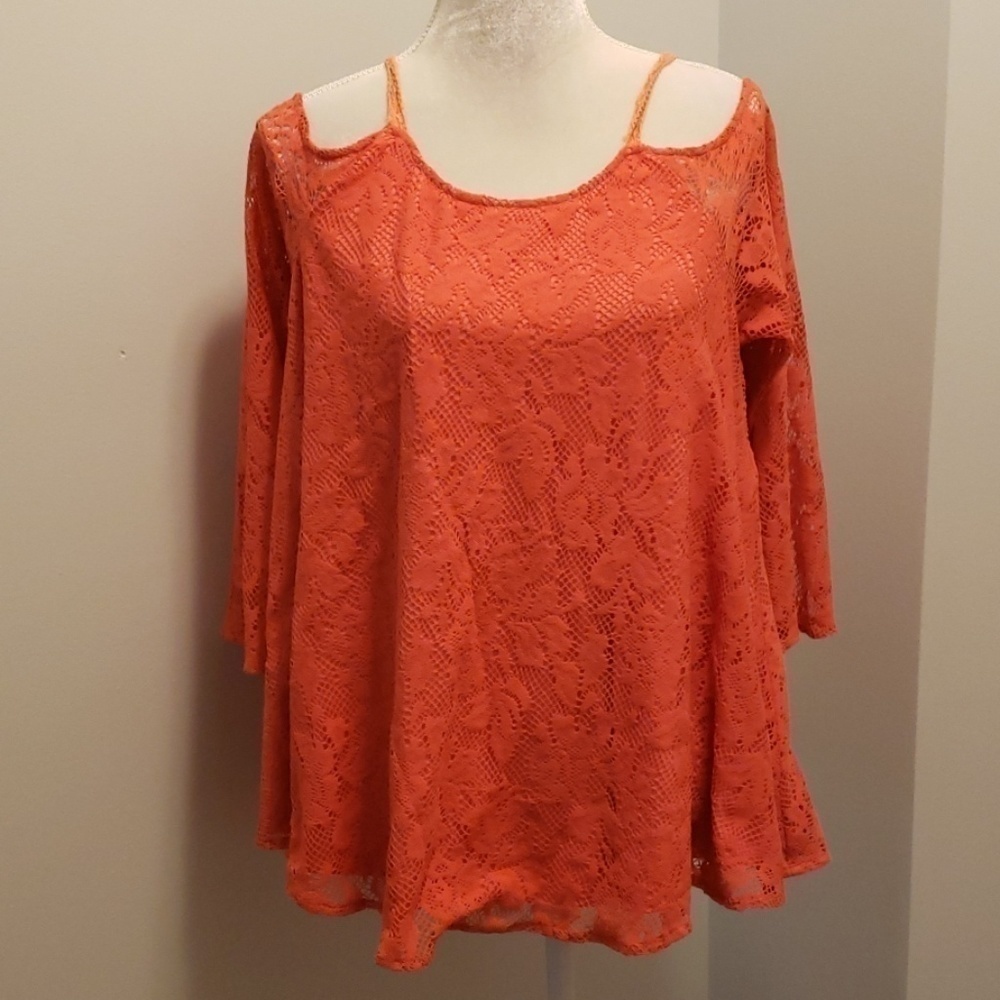 SPY Zone Exchange Cold Shoulder Swing Top Coral Lg